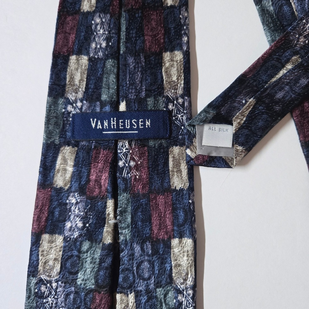 Van Heusen Silk Tie Men's Geometric Pattern Blue Burgundy Green Necktie - Picture 3 of 4